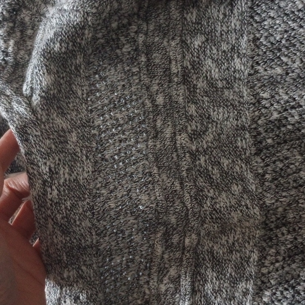 LOFT Crew neck Sweater - Picture 6 of 7